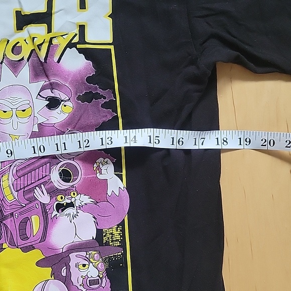 Rick and Morty Graphic t-shirt - Picture 2 of 3